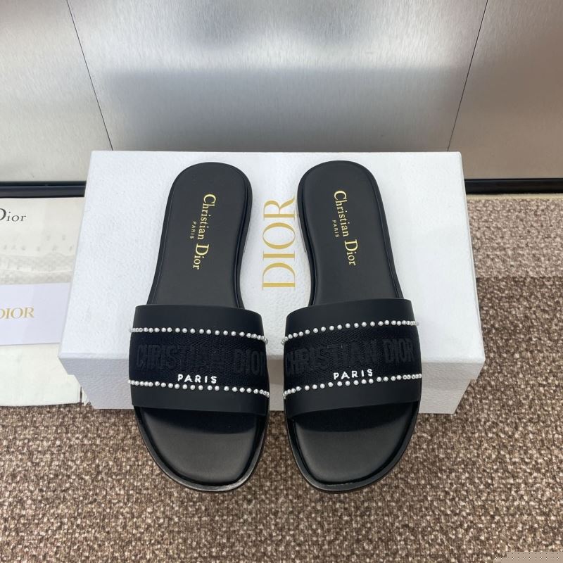 ch**an D*or slippers